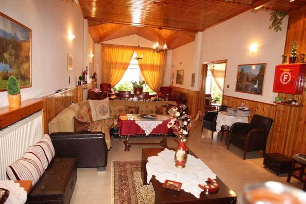 Filoxenia Hotel Konitsa Bagian luar foto